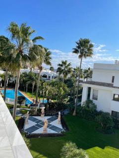 Luxurious and light 3 bedroom penthouse - Estepona - 2