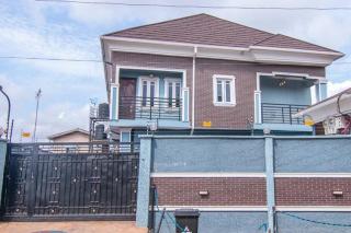 Spacious & Homely 3BR Serviced Flat in Ogudu, Lagos - with less than 20min drive to/fro the International Airport - Lagos - 3