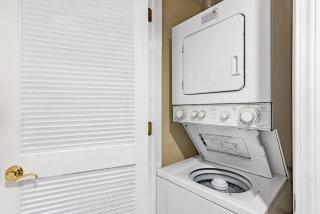 2 King BRs Balcony Resort Amenities Free Tix - Pigeon Forge - 0