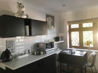 Clovelly - Nazeing - 6