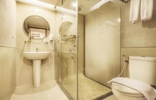 Gumilang Regency Hotel - Bandung - 6