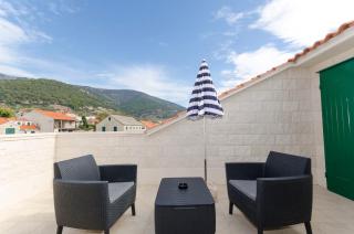 Apartment and Rooms Mate - Bol - 8