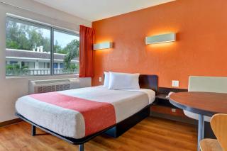 Motel 6 Dania Beach - Dania Beach - 7