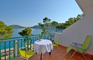 Apartments Luka - Ubli - 9