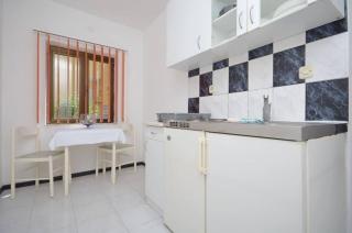 Apartments and Rooms Barbara - Lastovo - 5