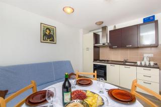 Apartments Mira - Omiš - 5