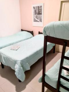 Suítes a 50 metros da Rua das Pedras - 3