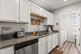 Stylish Stay in Branson's Heart! - Branson - 6