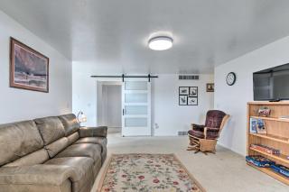 Pet-Friendly Aurora House with Mountain Views! - Salina - 4