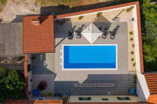 Villa Giardino - Drniš (Dernis) - 8