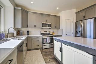 Hike and Golf Washington Home with Hot Tub Access - 4