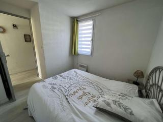 Pavillon T3 mezzanine proche plage - FR-1-702-31 - 2