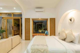 Instagramable Luxury Pool Villa - 6 mins to beach! - 6