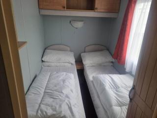 S295 3 BED DELUXE PET FRIENDLY CARAVAN - Chapel Saint Leonards - 3