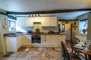 Stunning 2 Bed Cotswold Cottage Winchcombe - Winchcombe - 8