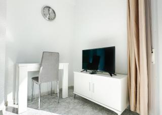 Skol 131 - Studio at Skol Building in Marbella centre with sea views. - Marbella - 6
