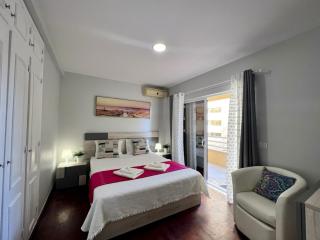 Vilamoura Marina Mar 2 With Pool by Homing - 1