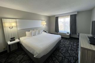 Baymont by Wyndham Peoria - Peoria - 2