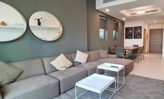 Spacious 1BR with Balcony & Rooftop Pool The Bay Business Bay - 4