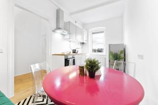 Apartments direkt am STAATSTHEATER,modern,zentral,ruhig,2 Zimmer,Netflix,Privatparkplatz auf dem Hof - 1
