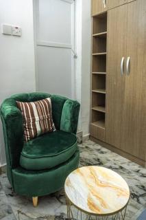 Adorable 1-Bedroom-Apt With 24hrs Electricity & Unlimited Internet - Lagos - 3