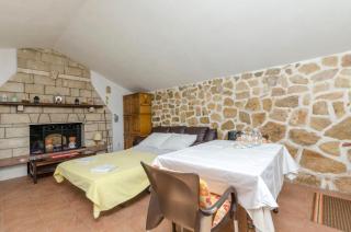 House Lucica - Splitska - 7