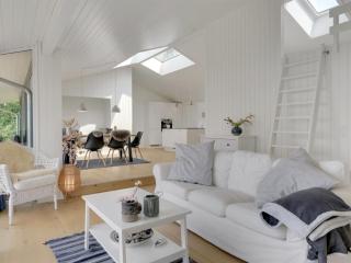 Holiday Home Dorett - 30m to the inlet by Interhome - Ølsted - 2