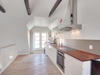 Apartment Gyta - 500m from the sea by Interhome - Gudhjem - 2