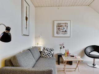 Apartment Gulla - 300m from the sea by Interhome - Gudhjem - 7