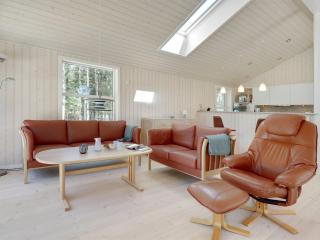 Holiday Home Arndis - 600m from the sea by Interhome - Neksø - 2