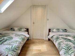 Sea Rose Cottage - 2