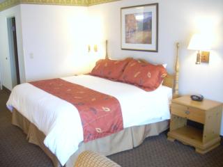 Best Western Plus Olympic Inn - 9