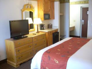 Best Western Plus Olympic Inn - 6