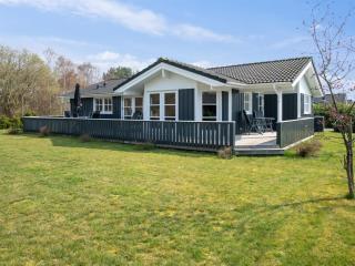 Holiday Home Goodje - 750m from the sea by Interhome - Marielyst - 0
