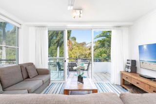 43 Holiday in the Heart of Hastings Street - Noosa Heads - 2