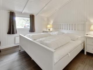 Holiday Home Cajsa - 1-5km from the sea by Interhome - 4