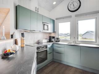 Holiday Home Emund - 900m from the sea by Interhome - 5