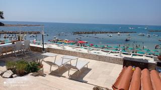 Villa con Piscina Privata fronte Spiaggia - Santa Marinella - 2