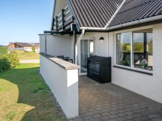 Holiday Home Aleksandar - 500m from the sea by Interhome - 5