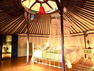 Exclusive Nirvana yurts Glamping - Kato Drys - 8