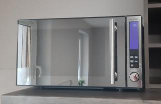 Gelbe Koffer - Design-Maisonette in Schiffweiler - 2 Etagen - Self-Check-in - 2 Parkplätze - WLAN - Balkon & Garten - ruhig - Nähe See & Wald - bis 7 Pers - 2