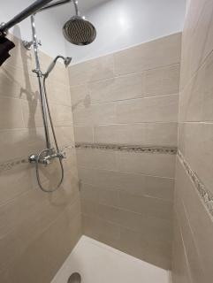 Maisonnette studio bas Suquet, 200m plages, 700m palais, au calme - Cannes - 3