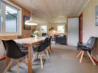 Holiday Home Straale - 1-4km from the sea by Interhome - 4