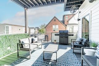 The Rooftop Terrace on the Square - Bentonville - 8