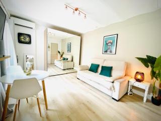 Maisonnette studio bas Suquet, 200m plages, 700m palais, au calme - 9