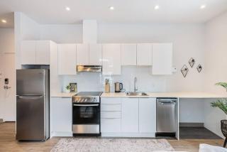 Amazing New Apartment Close to Mount Royal Le Plateau by Denstays - 2
