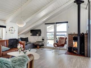 Holiday Home Henning - from the sea by Interhome - Bjerregård - 2