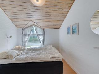 Holiday Home Hariet - 600m from the sea by Interhome - 1