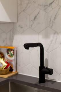 Palms Little Italy Studio with full bathroom by Denstays - 4