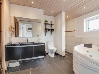 Holiday Home Mayke - 900m from the sea by Interhome - Løkken - 3